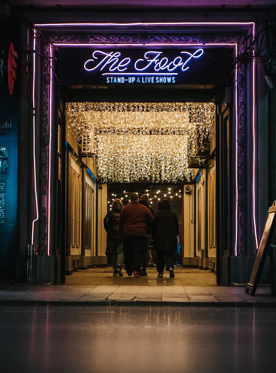 Romanian Comedians with English Stand-up&nbsp;Routines