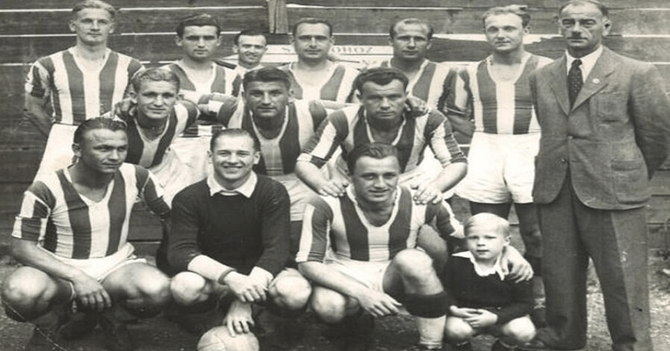 Romanian Football History Stories – The football team that won two&nbsp;leagues